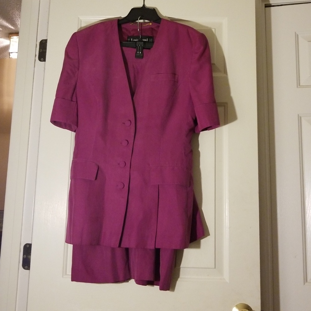💖Louis Feraud Vintage Suit
